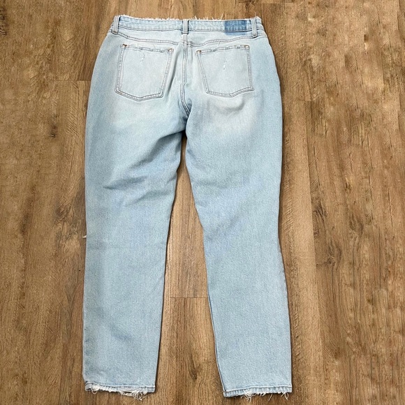 Abercrombie & Fitch The Skinny High Rise Curve Love Distressed Jeans - Picture 3 of 10